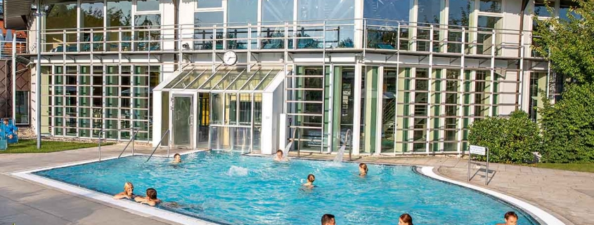 Ausschwimmbecken im Therapiebad der Rottal Terme